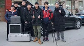 北京工作服定做廠家拍攝企業(yè)宣傳片，快來瞧瞧吧！